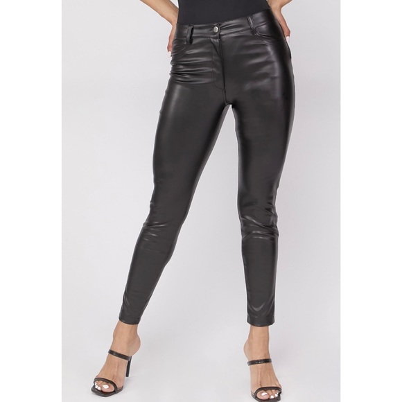 NWT Faux Leather Skinny Ankle Pants - Picture 2 of 4